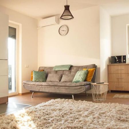 5 Dream Apartment 5 Cu Parcare Privata Oradea Extérieur photo