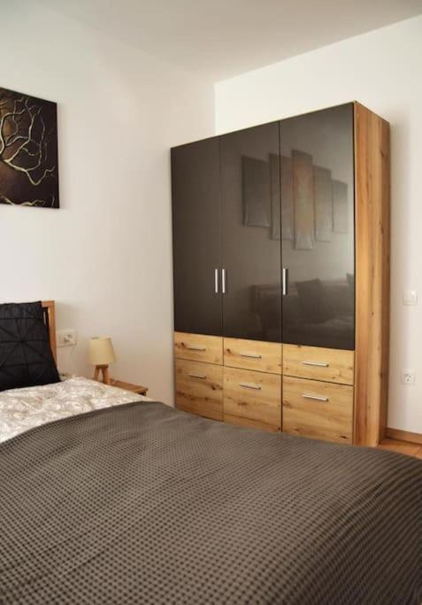 5 Dream Apartment 5 Cu Parcare Privata Oradea Extérieur photo